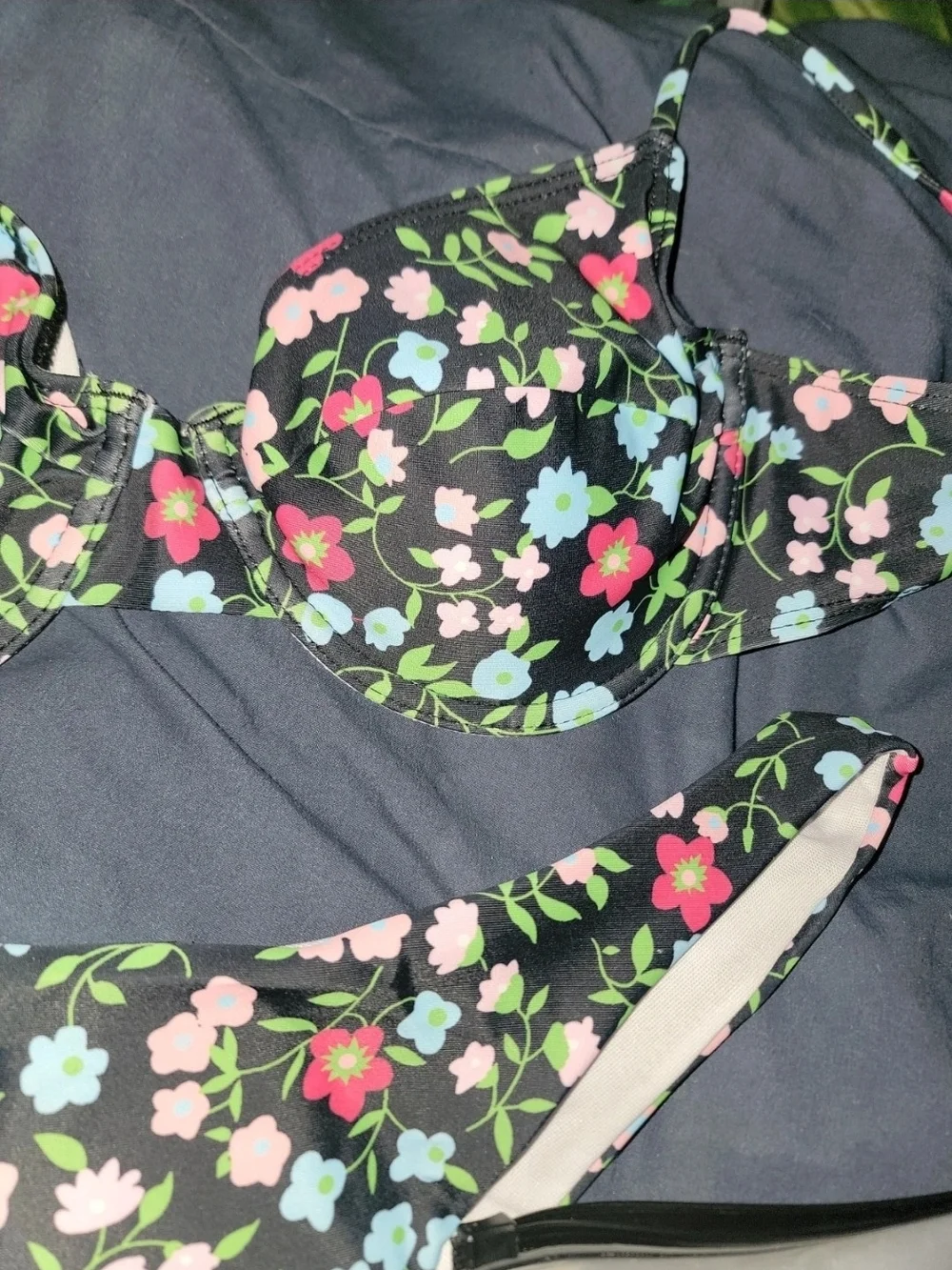 Black Floral Two-Piece Swim Set with Pink & Light Blue Flowers Size Medium